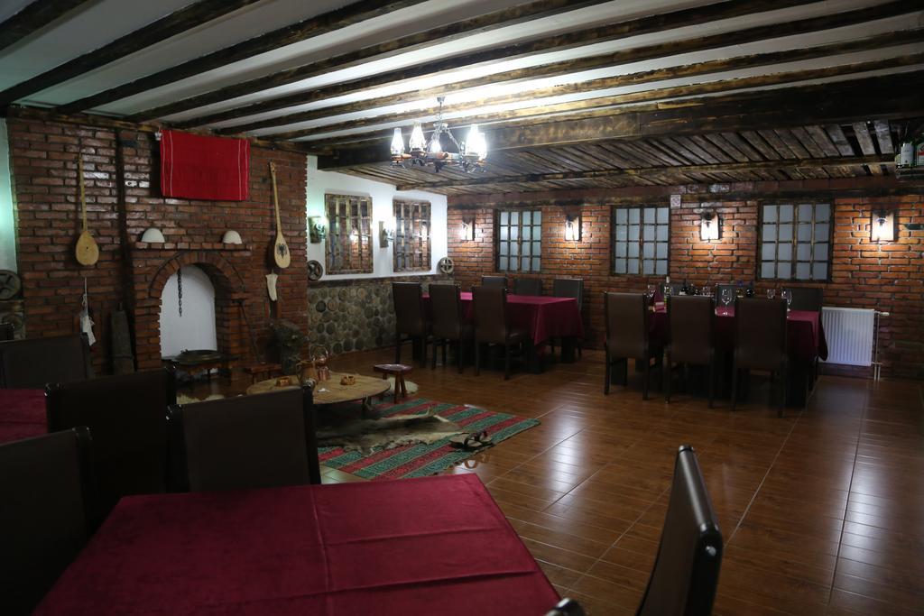 Hotel Antika Prizren Extérieur photo